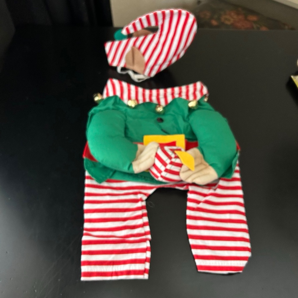 Christmas Elf Dog Costume. NWOT